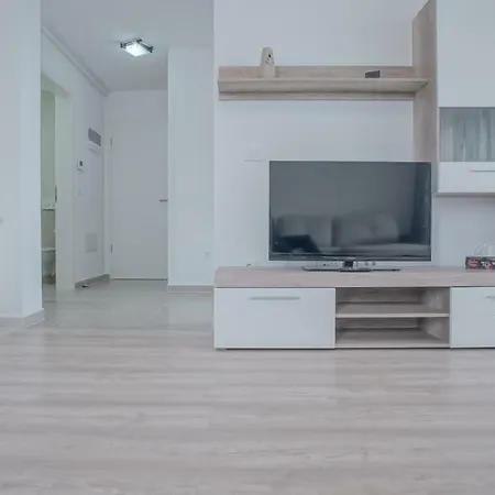 Cn2i Luxury Accommodation/coresi * Брашов