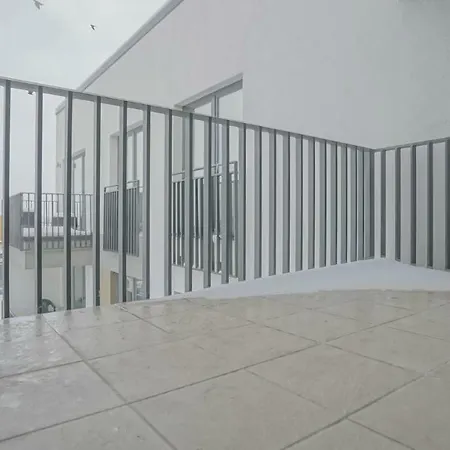 Апартаменти Cn2i Luxury Accommodation/coresi